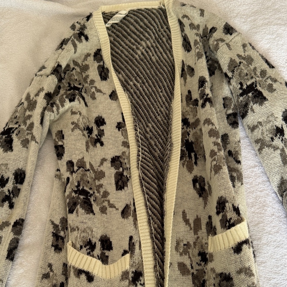 Bethany Mota Black and Cream Floral Cardigan